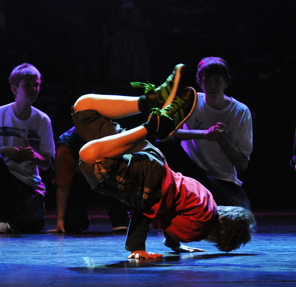 pokaz grupy breakdance