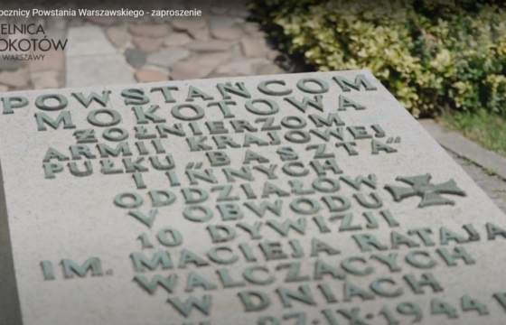 Nagrobek z napisem Powstańcom Mokotowa Żołnierzom Armii Krajowej