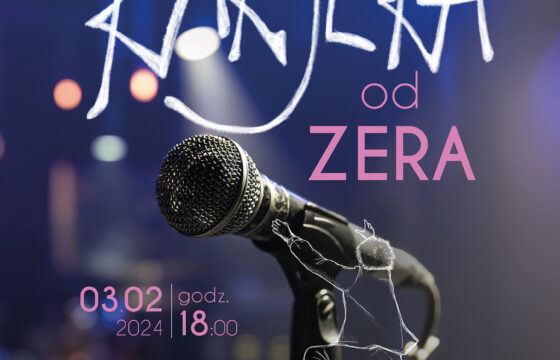 Plakat koncertu "Kariera od zera" w wykonaniu Studia Elżbiety Zapendowskiej Fraza - Mikrofon z rysunkiem wdrapującej się nań postaci